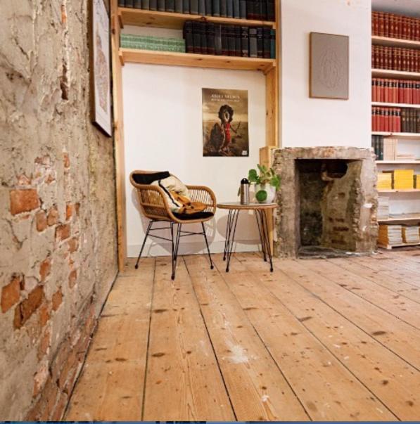 Bookstor Hotel Гаага Экстерьер фото