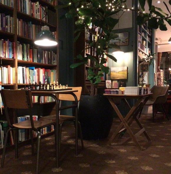 Bookstor Hotel Гаага Экстерьер фото